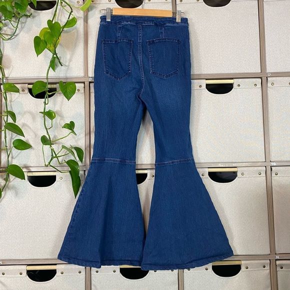 Free people high rise super flare mid wash jean - Picture 3 of 4
